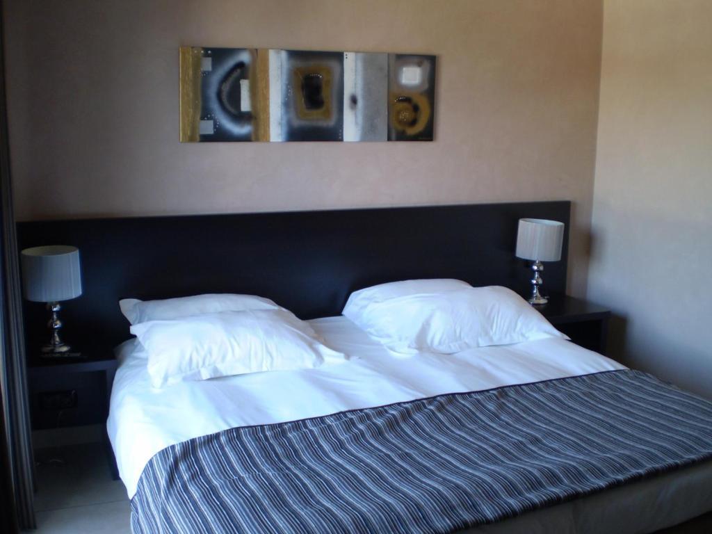 Hotel Augustin Marie Bonifacio  Zimmer foto